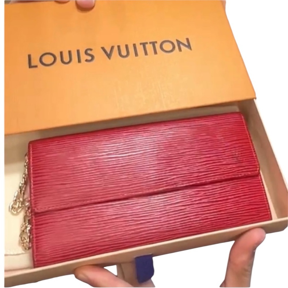 Louis Vuitton Red Epi Leather Sarah Wallet w/ Box, Dusty, Chain & COA